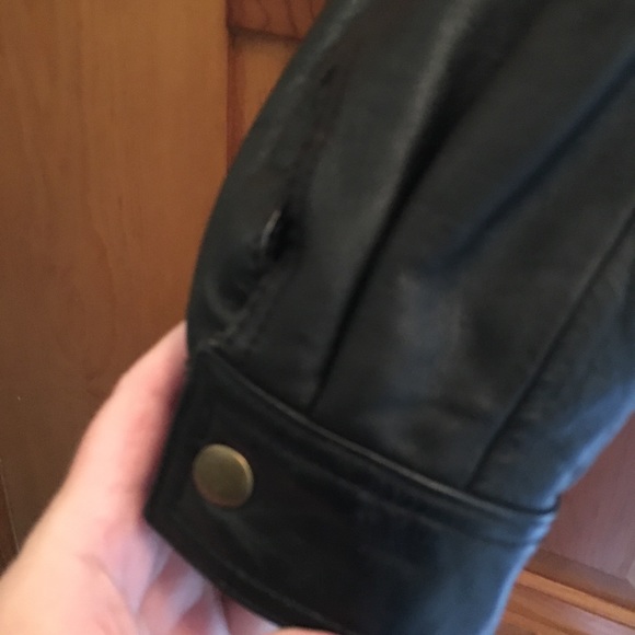 Wilson’s black leather coat w/removable liner -M - Picture 2 of 8
